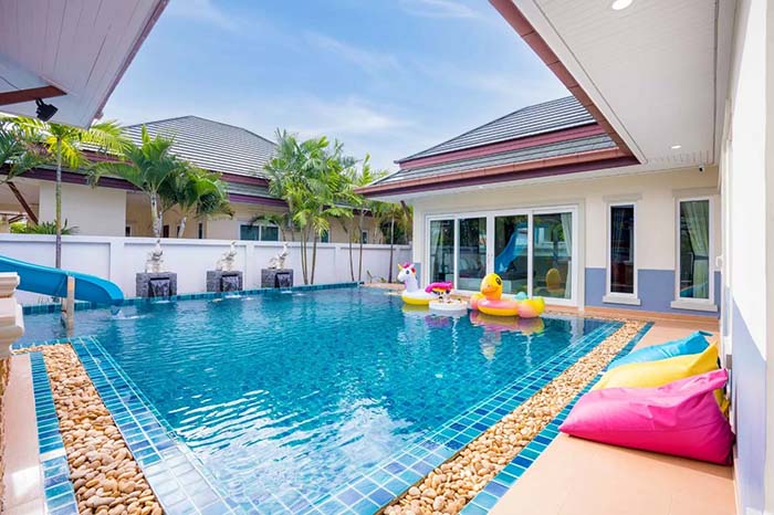 ที่พัก บ้านพัก คริสตัล พูลวิลล่า พัทยา จ. ชลบุรี Crystal PoolVilla Pattaya chonburi hotel
